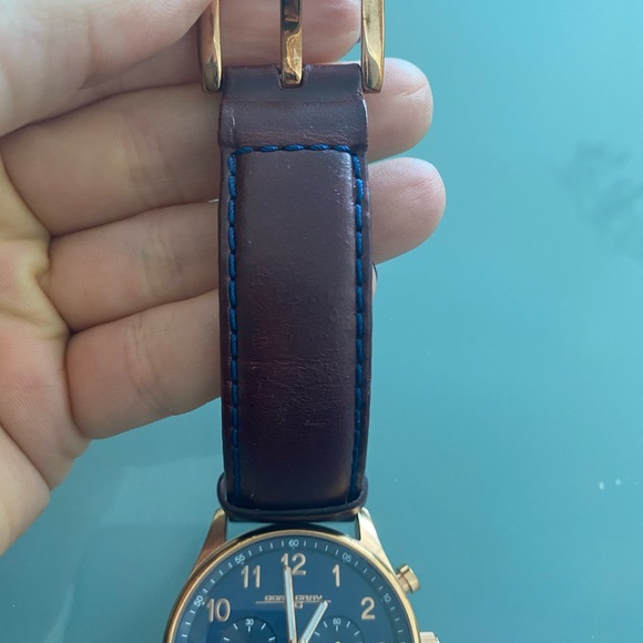 Beautiful Jorg Gray Watch - Picture 3 of 9